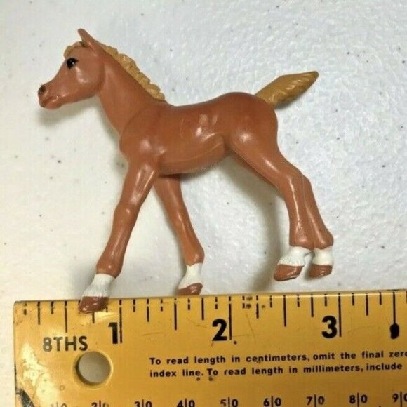Vintage Walking Colt Toy Figurine Toy Safari RETIRED Red Blonde White Pony - Picture 4 of 8
